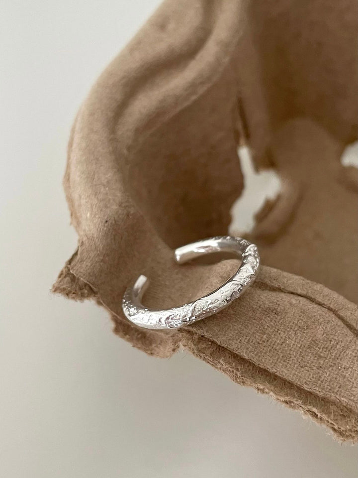 s925 sterling silver - moonscape minimal ring