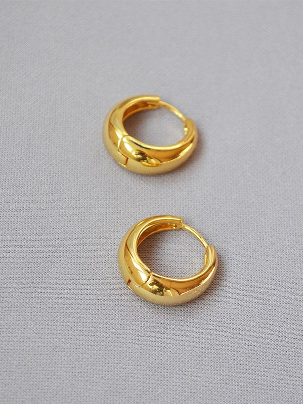 18k gold plated - chunky huggies earrings