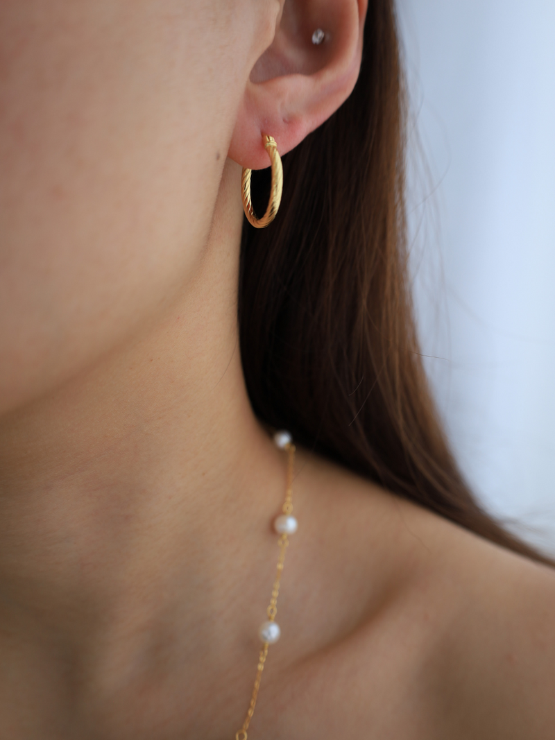 18k gold plated - minimal twist hoops earrings