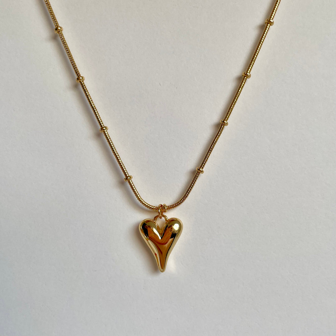 gold tone heart pendant necklace